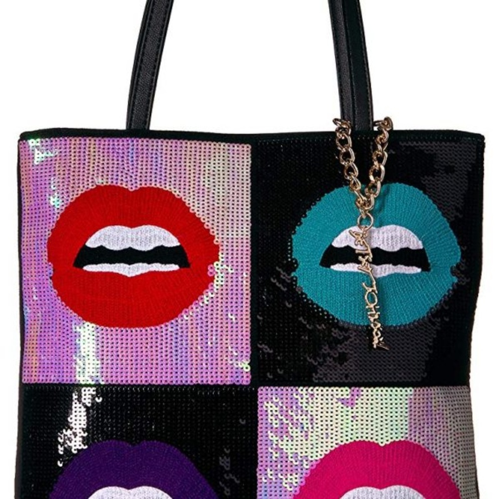 Betsey Johnson Bj70300f